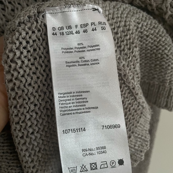 Oversized Knit Sweater - Picture 5 of 6